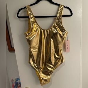 Micas round neck one piece swimsuit